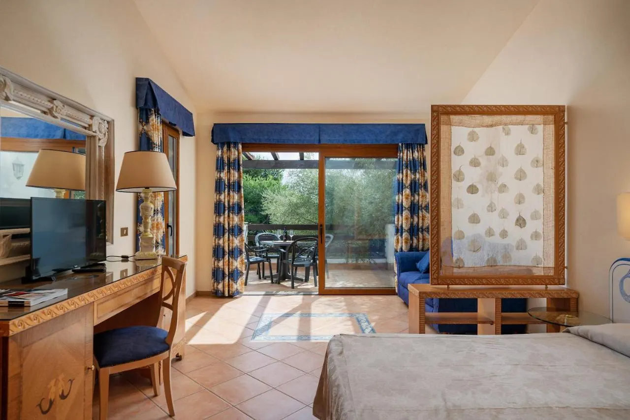 Club Esse Palmasera Cala Gonone 4*,  Italien