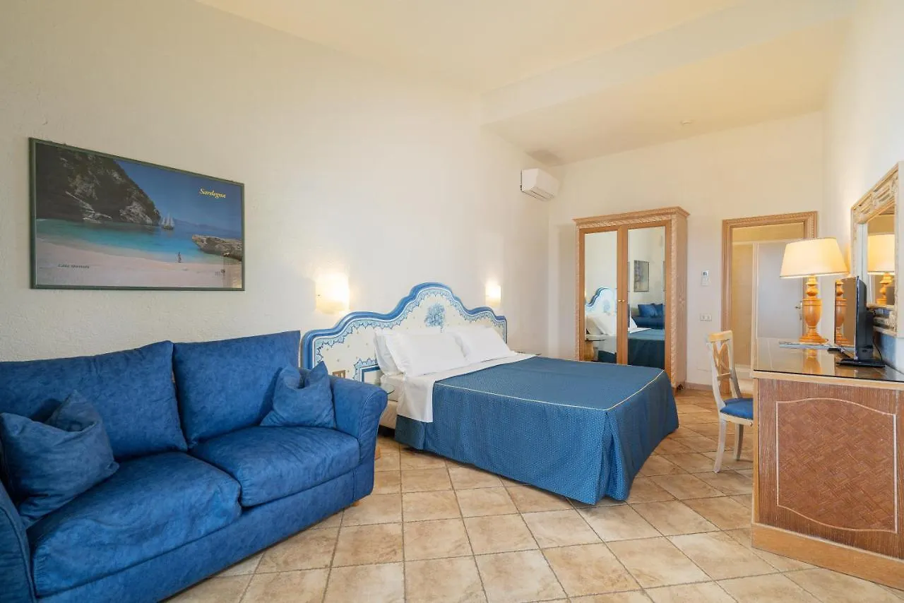 **** Hotell Club Esse Palmasera Cala Gonone Italien